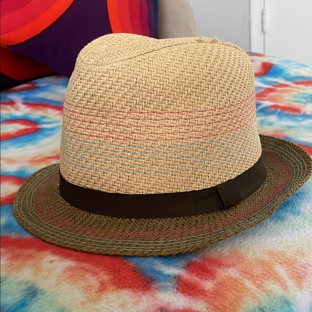 Stylish Tan Fedora with Black Band